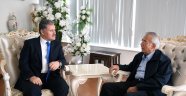 Gazeteci Yavuz Donat, Başkan Çakır'ı ziyaret etti