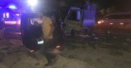 Gaziantep'te iki araç kafa kafaya çarpıştı: 2 yaralı