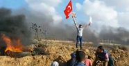 Gazze-İsrail sınırındaki gösterilerde Türk bayrağı