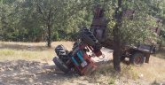 Gediz'de traktör takla attı: 3 yaralı