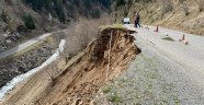 Giresun-Sivas karayolunda heyelan