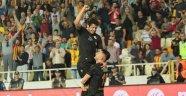Guilherme hazırlıyor Jahovic atıyor