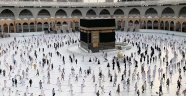 Hacılar veda tavafı için Mescid-i Haram'da