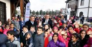 Hayırsever iş adamından 3 bin öğrenciye giyecek yardımı