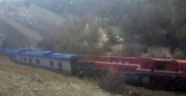 Heyelan nedeniyle tren yoldan çıktı facia ucuz atlatıldı