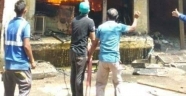 Hindistan'da boya dükkanında yangın: 4'ü çocuk 7 kişi öldü