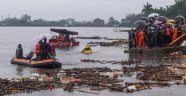 Hindistan'da gezi teknesi alabora oldu: 12 ölü 35 kayıp