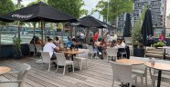 Hollanda'da kafe ve restoranlar bugün yeniden açıldı