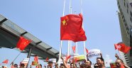 Hong Kong'da Çin yanlıları gösteri düzenledi