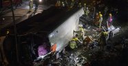 Hong Kong'da otobüs devrildi: 18 ölü