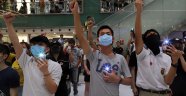 Hong Kong'ta gösterilerde maske takılması yasaklanacak