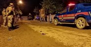 İki aile arasında silahlı taşlı ve sopalı kavga: 12 yaralı