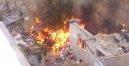 İki bina arasında çıkan yangın korkuttu