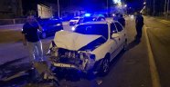 İki otomobil çarpıştı: 4 yaralı