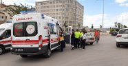 İki otomobil çarpıştı: 8 yaralı