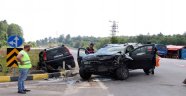 İki otomobil kavşakta çarpıştı: 5 yaralı