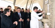 İkram çeşmesinden her gün 750 kişi sıcak çorba içiyor