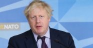 İngilizler Boris Johnson'a karşı imza topluyor