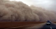 Irak'ta kum fırtınası: 5 ölü