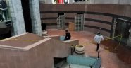 İş merkezinden atlayan şahıs hayatını kaybetti