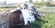 İşçileri taşıyan minibüs devrildi: 1 ölü, 3 yaralı
