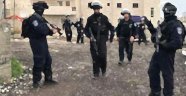 İsrail askerleri 9 Filistinliyi gözaltına aldı!