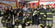 İtfaiyecilik lisesi kız öğrencilerinin Kadınlar Günü kutlaması