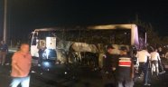 İzmir'de yolcu otobüsü alev alev yandı