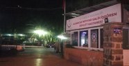 İzmir'de bıçaklı kavga: 1'i ağır 2 yaralı