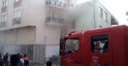 İzmir'de depo yangını