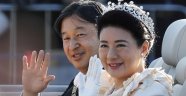 Japonya'nın yeni imparatoru halkın karşısına çıktı