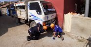 Kamyonet ile duvar arasında sıkışan sütçü öldü