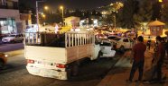 Kamyonet park halindeki 5 araca çarptı