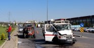 Kamyonetler çarpıştı: 1 yaralı