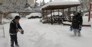 Kar en fazla çocukları sevindirdi sürücüleri üzdü