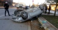 Karşı şeride geçen otomobil takla attı: 1 yaralı
