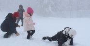 Kartepe'de kar kalınlığı 1 metreye yaklaştı