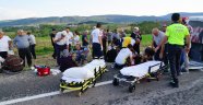 Kastamonu'da minibüs ile kamyonet çarpıştı: 1 ölü 11 yaralı