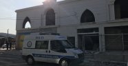 Kavgayı ayırmak istedi bıçaklandı