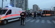 Kayseri'de tramvay öğrenci servisine çarptı: 6 yaralı