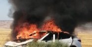 Kaza yapan otomobil alev aldı: 3 yaralı