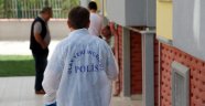 Kurs hocası evinde ölü bulundu