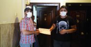 LGS'ye girecek öğrencilere maske ve deneme sınavı dağıtıldı