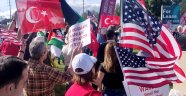 Los Angeles'ta İdlib'deki Türk askerlerine destek gösterisi