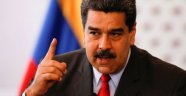 Maduro, ABD'nin ablukası nedeniyle müzakereleri dondurdu