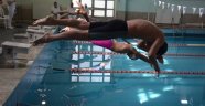 Malatya'da yüzme grup müsabakaları