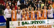 Malatyalı basketbolcu Ayliz Kılınçer Mersin'deki ilk senesinde şampiyonluk yaşadı