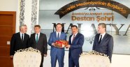 Malkoç Büyükşehir Belediyesini ziyaret etti