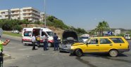 Manavgat'ta otomobiller çarpıştı: 4 yaralı