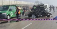 Minibüs ile çakıl taşı yüklü kamyon çarpıştı: 3 ölü 2 yaralı